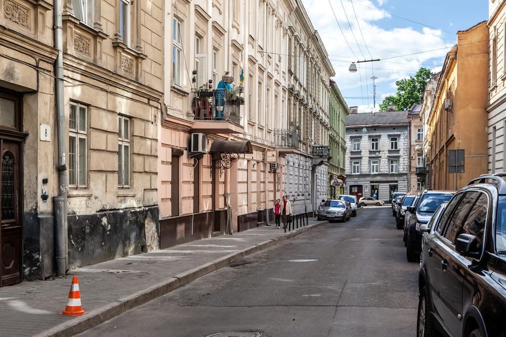 Modern 2Br Apartment In Central Liov Exterior foto