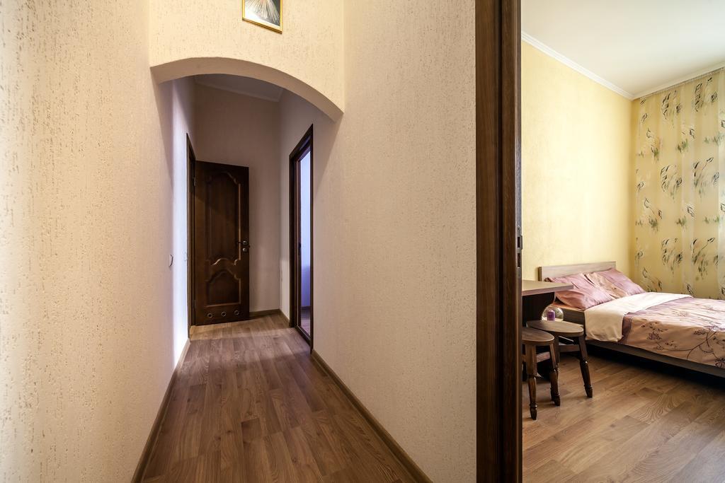 Modern 2Br Apartment In Central Liov Exterior foto