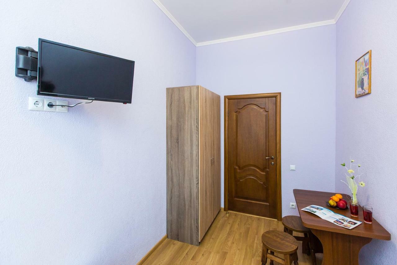 Modern 2Br Apartment In Central Liov Exterior foto